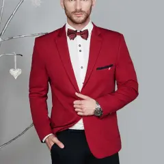 Modne stylizacje na święta dla mężczyzn. Unikaj wpadek i bądź elegancki!
