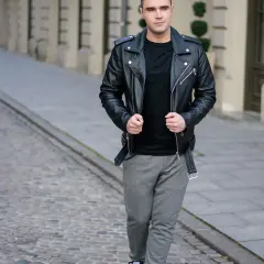 Czarne stylizacje męskie: Odważ się być eleganckim w każdej sytuacji