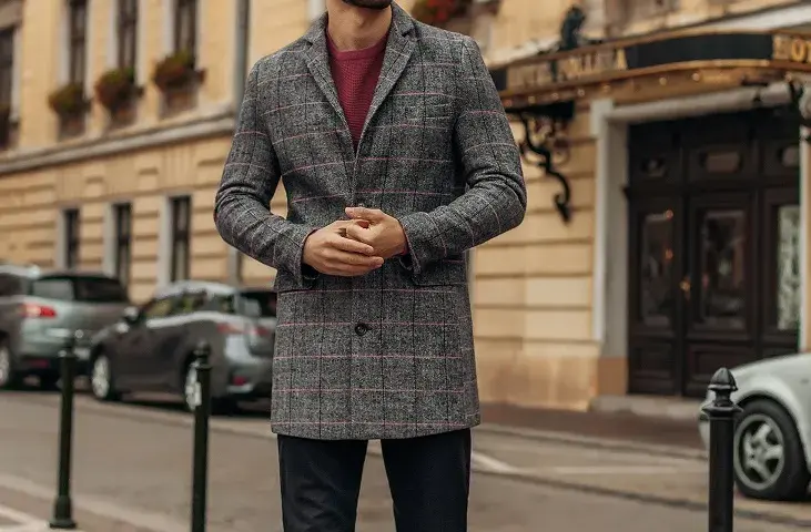 Modne męskie stylizacje na co dzień. Jak ubrać się wygodnie i stylowo?